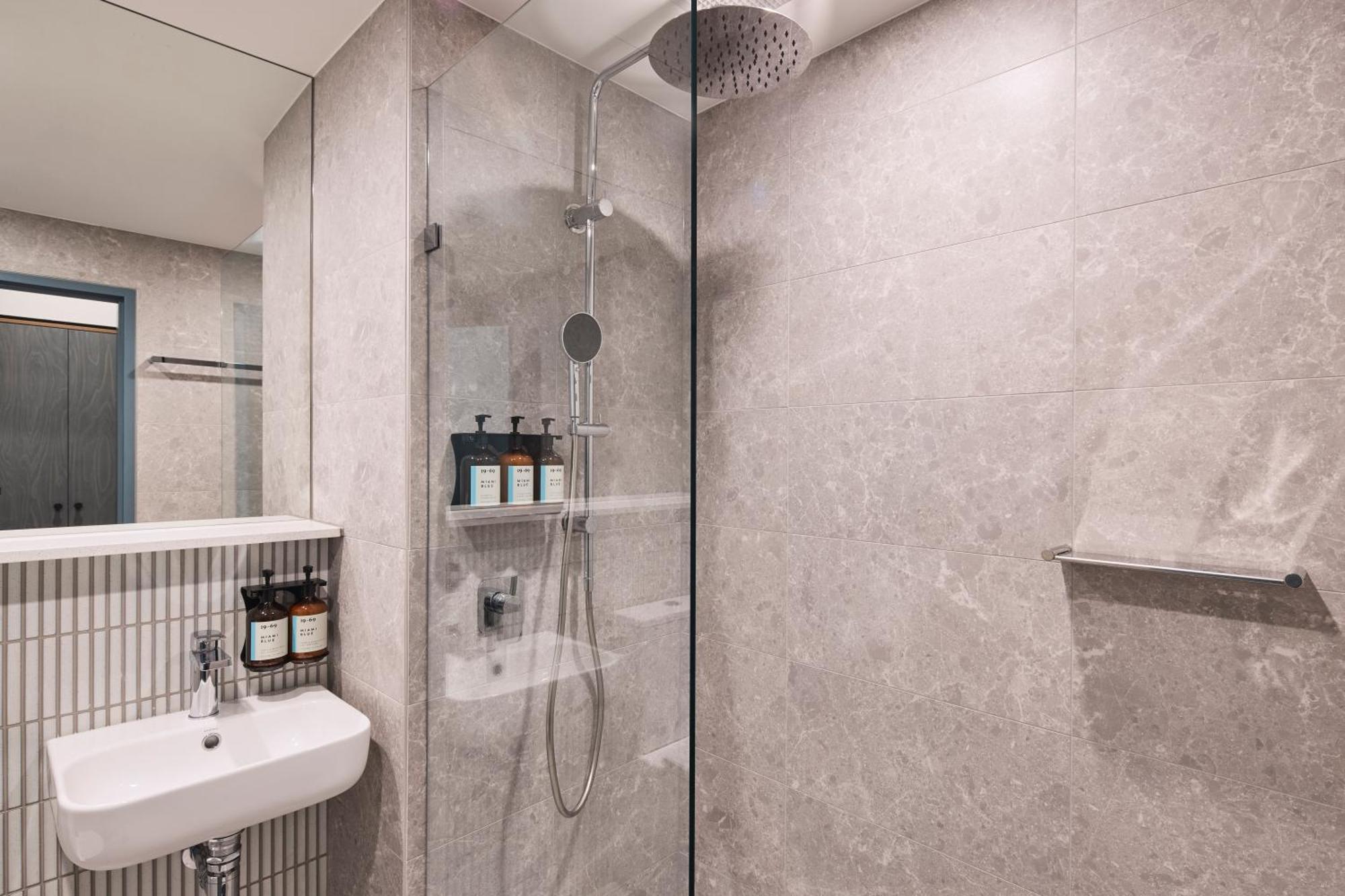 Hotel Alba Adelaide Bagian luar foto